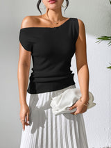 Single Shoulder Short Sleeve Knit Top